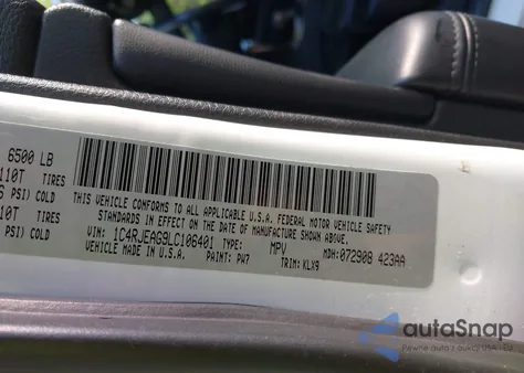 2020 Jeep Grand Cherokee Laredo E 4X2 z USA, uszkodzony, nr VIN 1C4RJEAG9LC106401